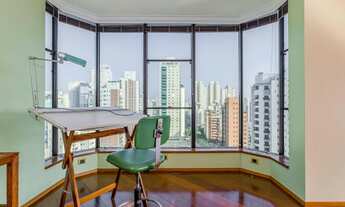 Imagem 4: 3 dormitórios, 1 suítes, 4 banheiro, 3 vagas na garagem, 236M² de Área Construída