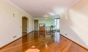 Imagem 5: 3 dormitórios, 1 suítes, 4 banheiro, 3 vagas na garagem, 236M² de Área Construída