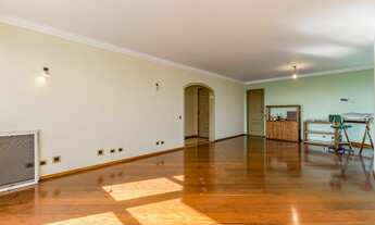 Imagem 6: 3 dormitórios, 1 suítes, 4 banheiro, 3 vagas na garagem, 236M² de Área Construída