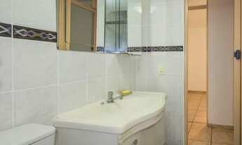 Imagem 5: 2 dormitórios, 1 banheiros, 1 vaga na garagem, 52M² de Área Construída