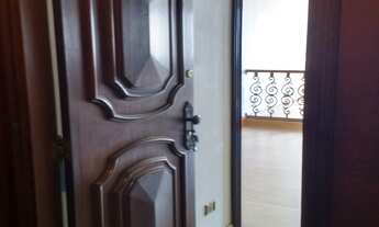 Imagem 3: 2 dormitórios, 1 suítes, 4 banheiro, 3 vagas na garagem, 190M² de Área Construída