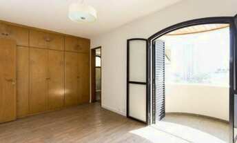 Imagem 3: 4 dormitórios, 2 suíte, 4 banheiro, 2 vagas na garagem, 181M² de Área Construída