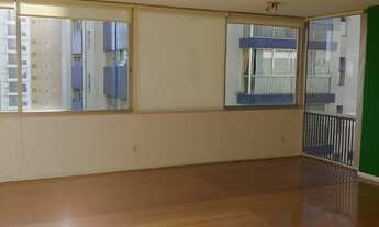 Imagem: 3 dormitórios, 3 banheiro, 2 vagas na garagem