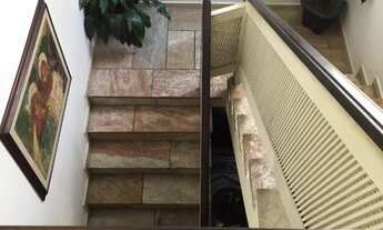 Imagem 4: 4 dormitórios, 2 suíte, 3 banheiro, 6 vagas na garagem, 700M² de Área Construída