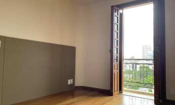 Imagem 2: 4 dormitórios, 3 suíte, 5 banheiro, 4 vagas na garagem, 336M² de Área Construída