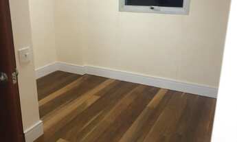 Imagem 4: 4 dormitórios, 3 suíte, 5 banheiro, 1 vaga na garagem, 240M² de Área Construída