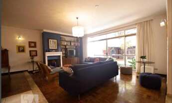 Imagem 2: 4 dormitórios, 4 banheiro, 3 vagas na garagem, 300M² de Área Construída