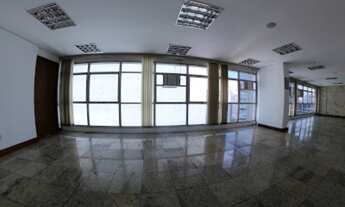 Imagem 4: 2 banheiro, 2 vagas na garagem, 133M² de Área Construída