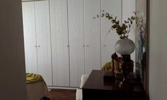 Imagem 2: 4 dormitórios, 2 suíte, 1 vaga na garagem, 140M² de Área Construída