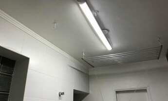 Imagem 6: 4 dormitórios, 2 suíte, 3 banheiro, 2 vagas na garagem, 170M² de Área Construída