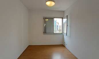 Imagem 6: 2 dormitórios, 1 suítes, 2 banheiro, 1 vaga na garagem, 70M² de Área Construída