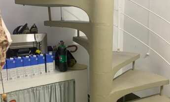 Imagem 4: 3 dormitórios, 1 suítes, 2 banheiro, 2 vagas na garagem