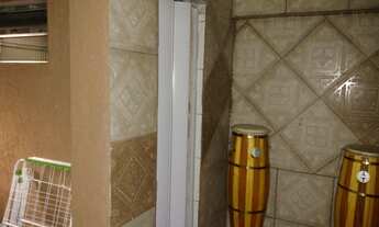 Imagem 7: 3 dormitórios, 1 suítes, 2 banheiro, 2 vagas na garagem, 220M² de Área Construída