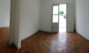 Imagem 5: 2 dormitórios, 1 banheiros, 75M² de Área Construída