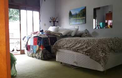 Imagem 2: 3 dormitórios, 1 suítes, 4 banheiro, 5 vagas na garagem, 500M² de Área Construída