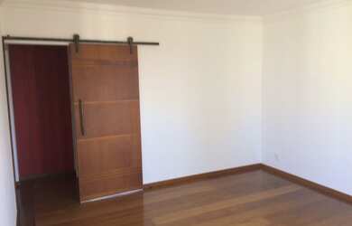 Imagem 7: 3 dormitórios, 1 suítes, 518 banheiro, 3 vagas na garagem, 100M² de Área Construída