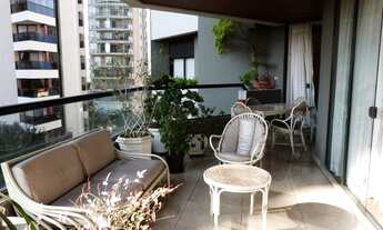 Imagem: 4 dormitórios, 4 suíte, 7 banheiro, 4