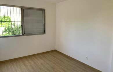 Imagem 6: 3 dormitórios, 1 suítes, 3 banheiro, 1 vaga na garagem, 100M² de Área Construída