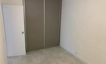 Imagem 4: 2 dormitórios, 2 banheiro, 1 vaga na garagem, 70M² de Área Construída