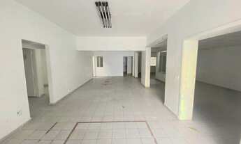 Imagem: 8 banheiro, 7 vagas na garagem, 500M² de