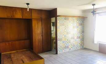 Imagem 2: 1 dormitório, 1 banheiros, 1 vaga na garagem, 33M² de Área Construída