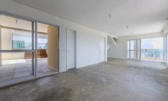 Imagem 2: 4 dormitórios, 4 suíte, 6 banheiro, 6 vagas na garagem, 364M² de Área Construída