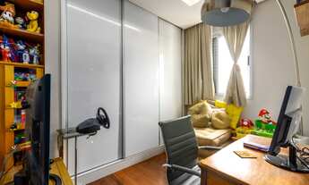 Imagem 4: 3 dormitórios, 2 banheiro, 3 vagas na garagem, 164M² de Área Construída