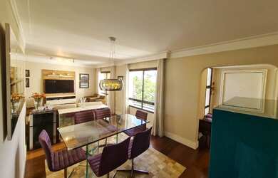 Imagem 2: 3 dormitórios, 1 suítes, 3 banheiro, 2 vagas na garagem, 137M² de Área Construída