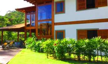 Imagem: Toque Toque Pequeno casa 5 suítes a poucos