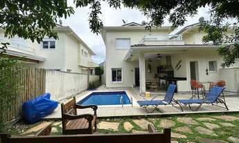 Imagem: 4 dormitórios, 4 suíte, 5 banheiro, 4