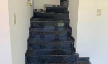 Imagem 5: 4 dormitórios, 1 suítes, 4 banheiro, 6 vagas na garagem