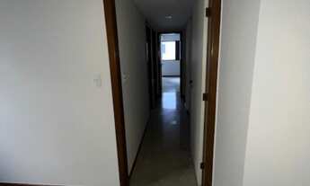 Imagem 6: 3 Quartos sendo 1 com suite, 2 vagas de garagem, 120m²