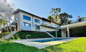 Imagem: Casa de campo nova em condomínio com portaria