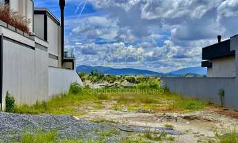 Imagem: TERRENO PLANO COM VISTA DEFINITIVA, CONDOMÍNIO