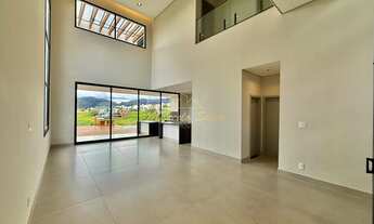 Imagem 3: Locação e Venda !! Casa NOVA com elevador no Condomínio Vale das Águas com VISTA ESPETACUL