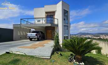 Imagem: CASA 3 DORMITÓRIOS, COM PISCINA EM CONDOMÍNIO