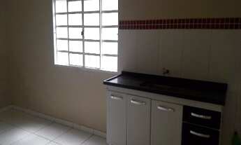 Imagem: 3 dormitórios, 2 banheiro, 1 vaga na garagem