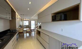 Imagem 2: Casa de Luxo em Condomínio: 3 Suítes, 2 Salas, 4 Banheiros, 2 Vagas - Aparecida de Goiânia