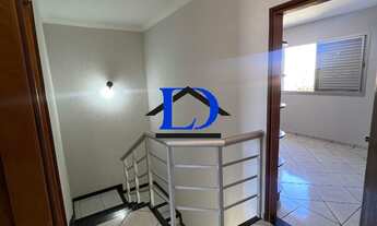 Imagem 6: Casa à venda no Jardim América em Goiânia-GO: Sobrado com 3 quartos, suíte, 2 salas, 3 ban