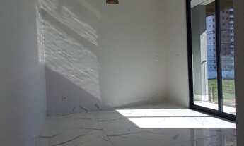 Imagem 2: Sobrado Novo com 3 suítes ao lado do Parque Cascavel em alto padrão de acabamento