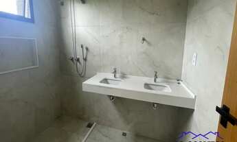 Imagem 3: Casa com 5 suítes estio Triplex com Subsolo com lazer privativo e alto padrão de acabament