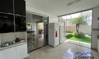 Imagem 3: Luxo e conforto em condomínio exclusivo: Casa de 4 quartos e 4 suítes no melhor de Apareci