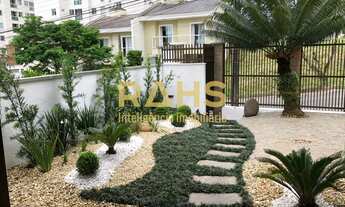 Imagem 2: Linda Residência averbada a Venda no Atiradores - Rahs Imobiliária