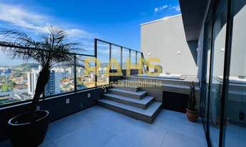 Imagem 3: Cobertura plana com hidro, 3 suítes com closet e linda vista livre no Santo Antônio em Joi