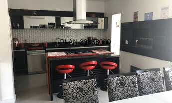 Imagem 5: 3 dormitórios, 3 suíte, 4 banheiro, 3 vagas na garagem, 230M² de Área Construída