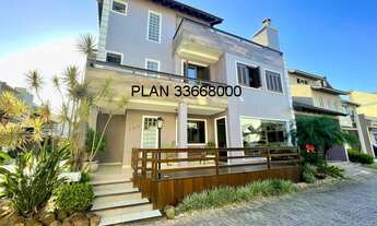 Imagem: Casa na Avenida Ecoville em Condomínio