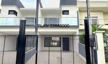 Imagem 2: Porto Alegre, 3 dormitórios, 1 suítes, 3 banheiro, 4 vagas na garagem, 170M² de Área Const