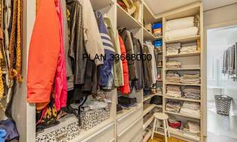 Imagem 7: 4 dormitórios, 1 suítes, 2 vagas na garagem, 224M² de Área Construída, 224M² de Área Total