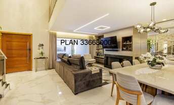 Imagem 4: 4 dormitórios, 2 suíte, 2 vagas na garagem, 230M² de Área Construída, 2M² de Área Total