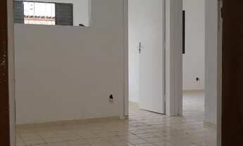 Imagem 3: 2 dormitórios, 1 banheiros, 1 vaga na garagem, 45M² de Área Construída